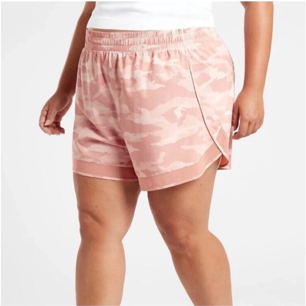 Athleta Shorts Womens Sz 1X Pink Camouflage Printed Mesh Racer Runβ Short 4"